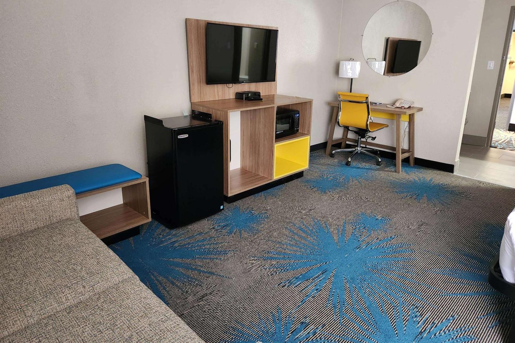 Days Inn By Wyndham Davenport Extérieur photo